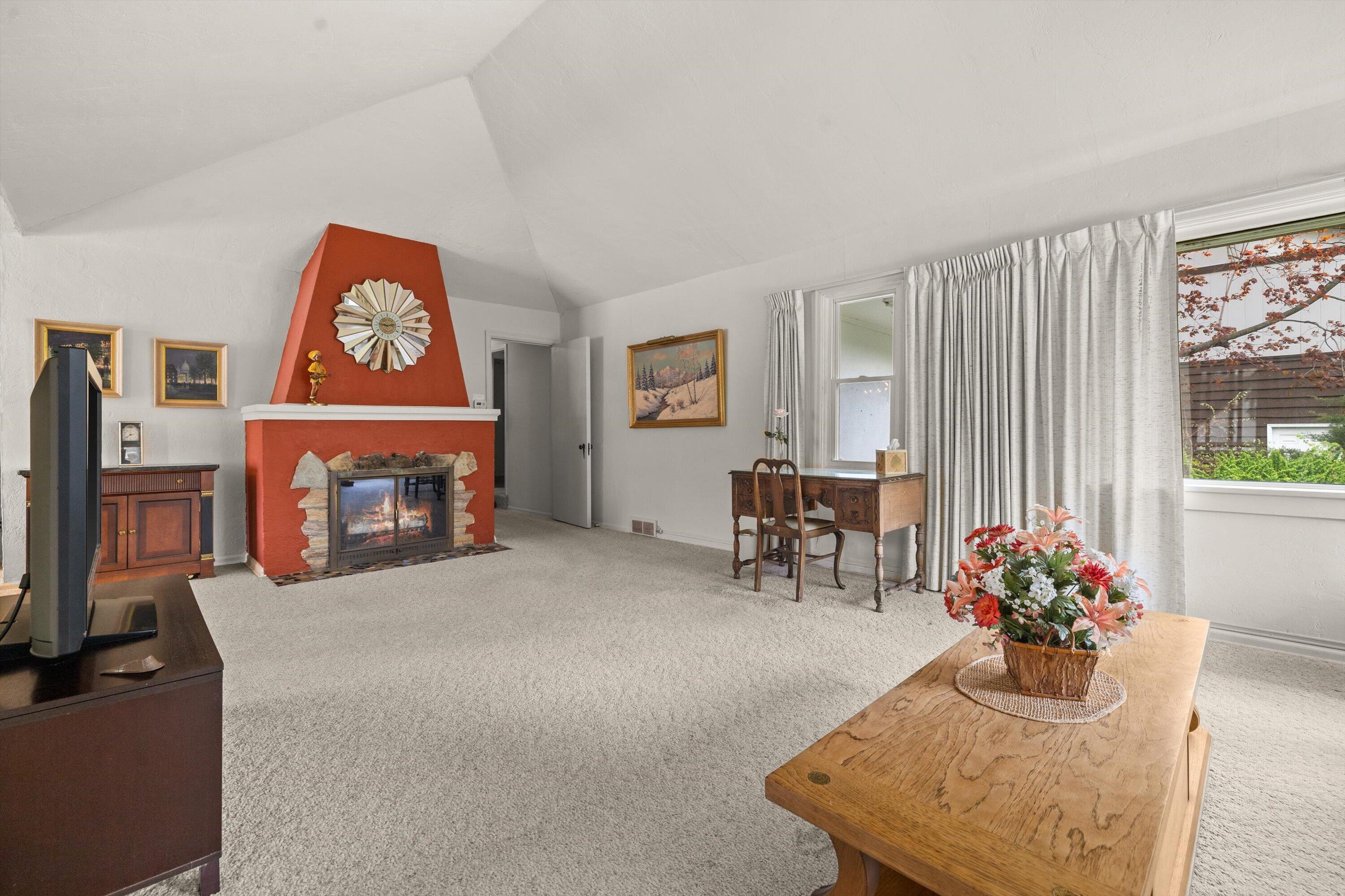 408 Valley Road Twin Lakes, WI 53181 - Photo 21 of 48 Family room with natural fireplace