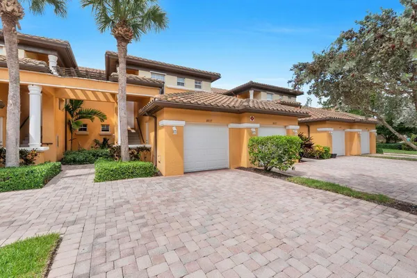 $3,500 | 8035 Northwest 127th Lane, Unit 3E, Parkland, FL 33076