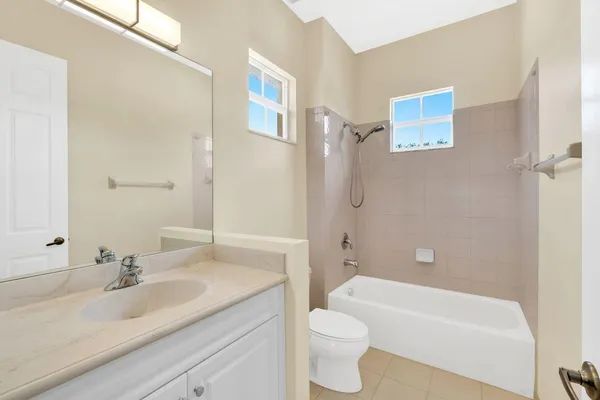$3,500 | 8035 Northwest 127th Lane, Unit 3E, Parkland, FL 33076