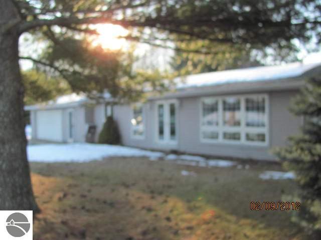 9870 North Long Lake Road Traverse City, MI 49685 - Photo 1 of 17 1733419.JPG