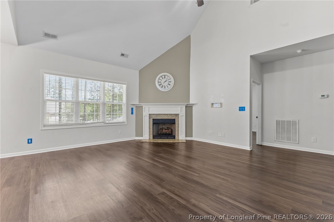 412 Sedgemoor Road Fayetteville, NC 28311 - Photo 7 of 42 Living room