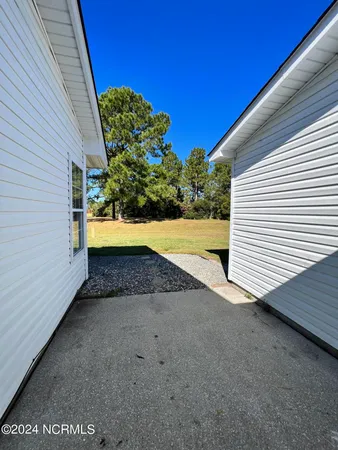 $1,600 | 3877 Merestone Drive, Wilmington, NC 28412