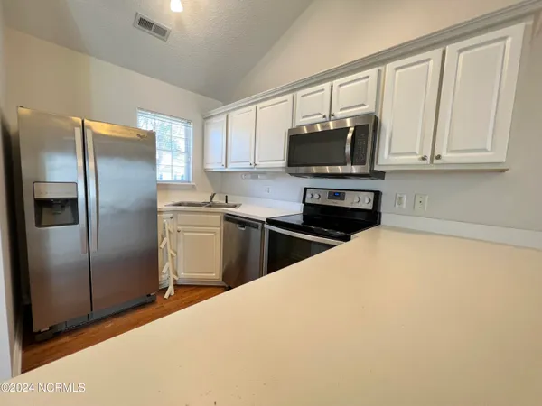 $1,600 | 3877 Merestone Drive, Wilmington, NC 28412