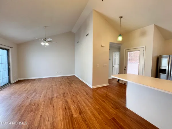$1,600 | 3877 Merestone Drive, Wilmington, NC 28412