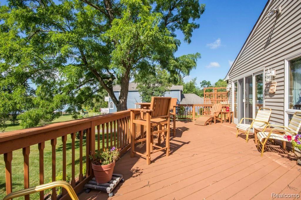 10570 White Lake Road Fenton, MI 48430 - Photo 19 of 51 IMG_0175.jpg