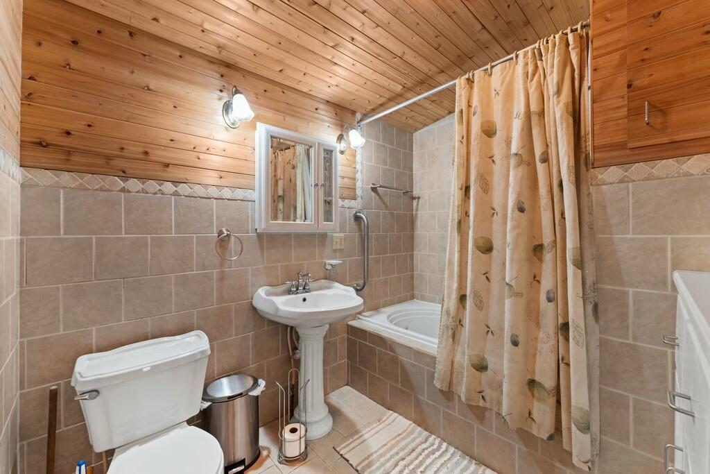 5670 South Niles Road St. Joseph, MI 49085 - Photo 18 of 39 tempImagewbxhRO
