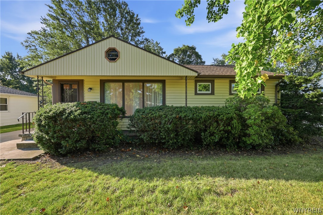 182 Bennington Road Amherst, NY 14226 - Photo 1 of 39 Gallery Image 1