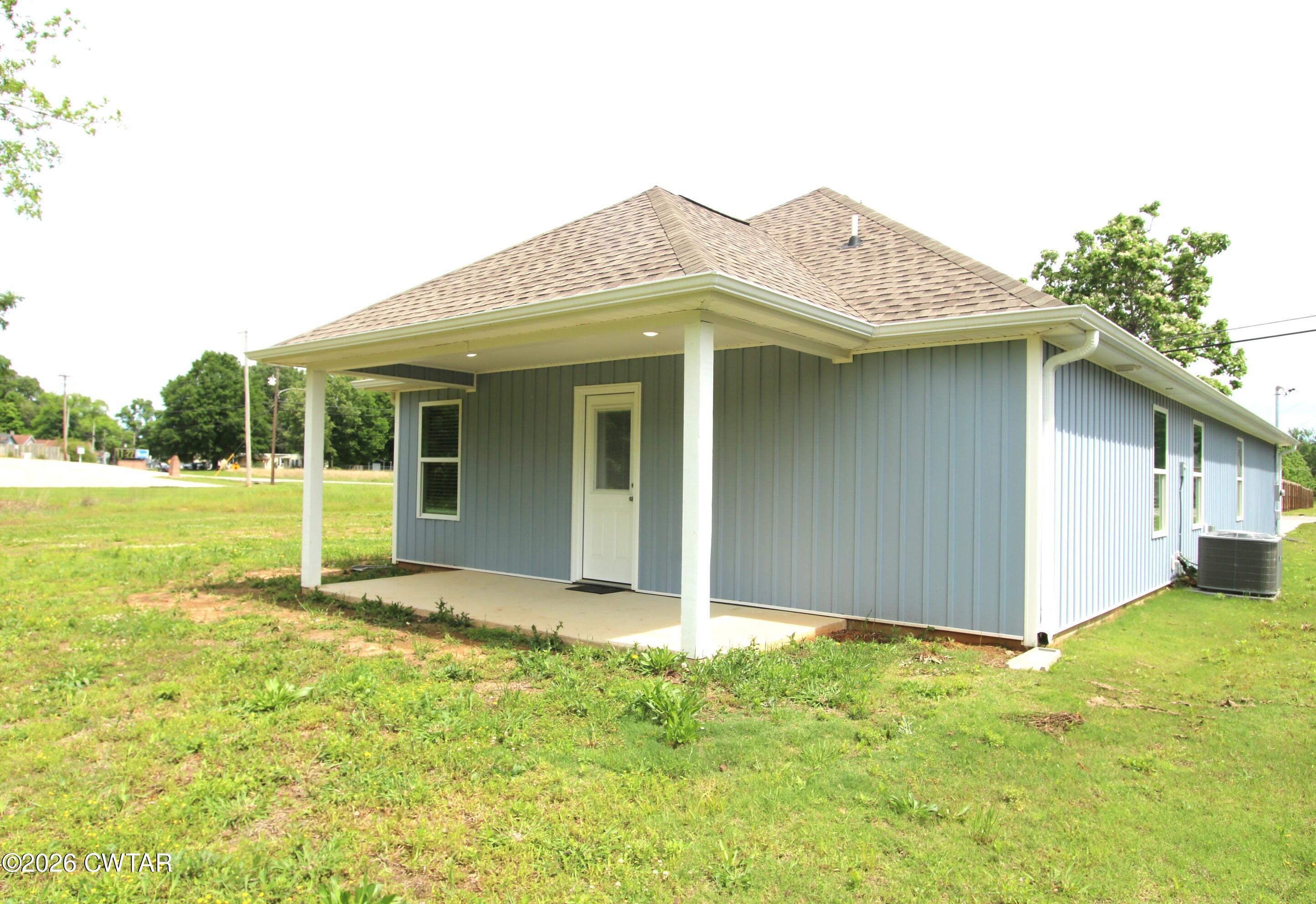 636 Gibson Road Trenton, TN 38382 - Photo 32 of 35 IMG_8864