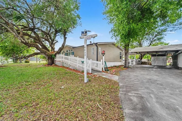$1,900 | 6433 Orris Street, Zephyrhills, FL 33542