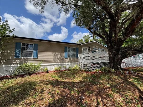 $1,900 | 6433 Orris Street, Zephyrhills, FL 33542