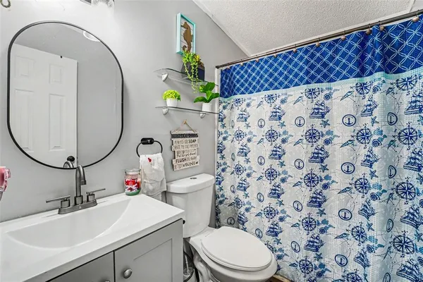 $1,900 | 6433 Orris Street, Zephyrhills, FL 33542