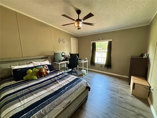 $1,900 | 6433 Orris Street, Zephyrhills, FL 33542