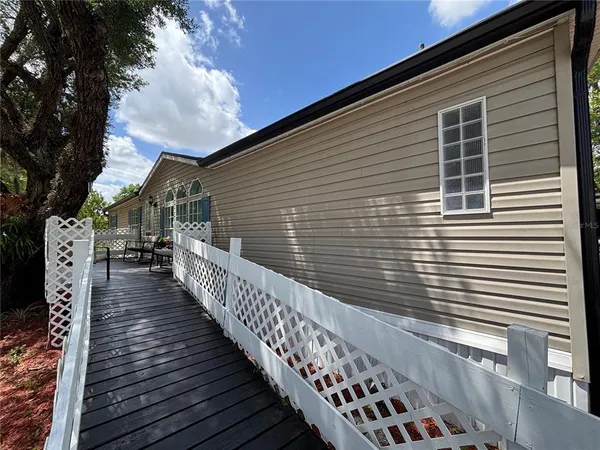 $1,900 | 6433 Orris Street, Zephyrhills, FL 33542