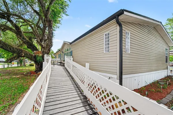 $1,900 | 6433 Orris Street, Zephyrhills, FL 33542