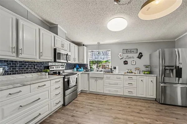 $1,900 | 6433 Orris Street, Zephyrhills, FL 33542