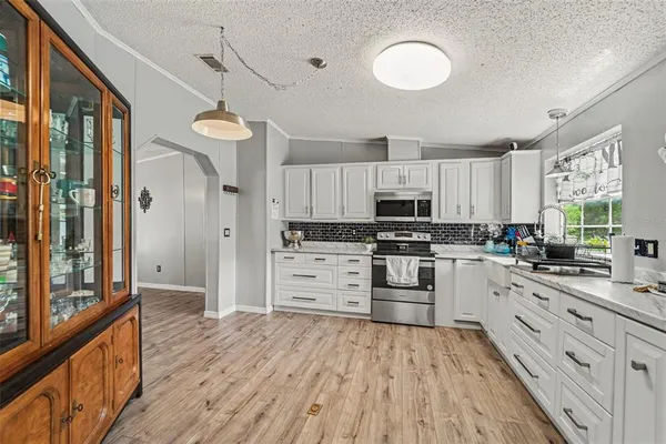 $1,900 | 6433 Orris Street, Zephyrhills, FL 33542