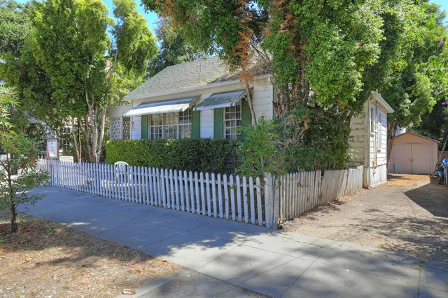 $1,100,000 | 117 West Valerio Street, Santa Barbara, CA 93101