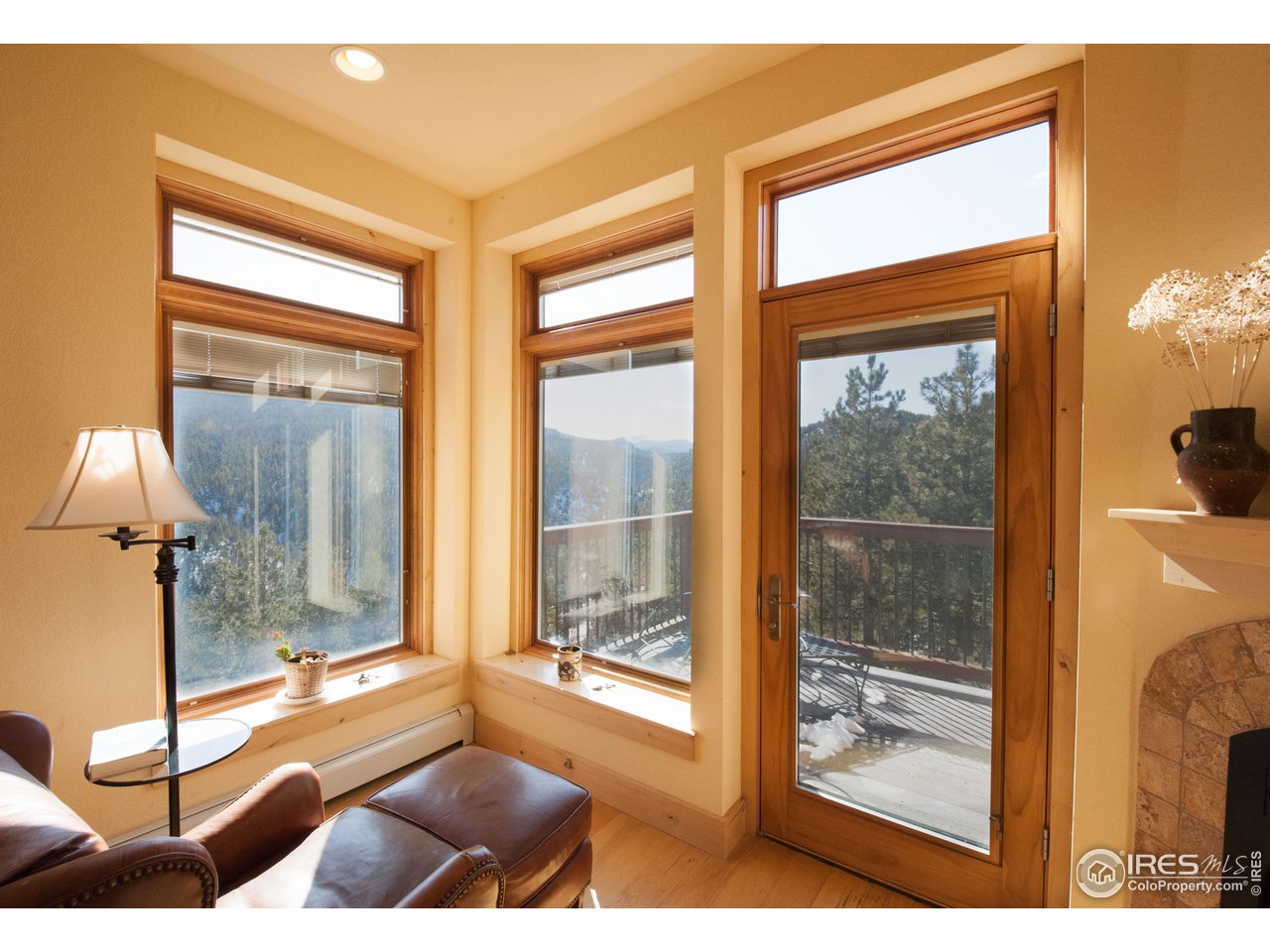 4900 Ridge Road Boulder, CO 80302 - Photo 18 of 38 a living room with a large window