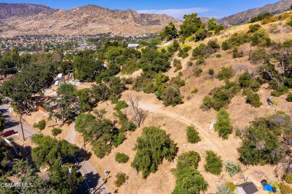 1194 Black Canyon Road Simi Valley, CA 93063 - Photo 22 of 32