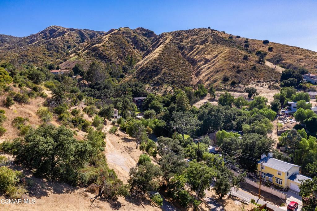 1194 Black Canyon Road Simi Valley, CA 93063 - Photo 27 of 32