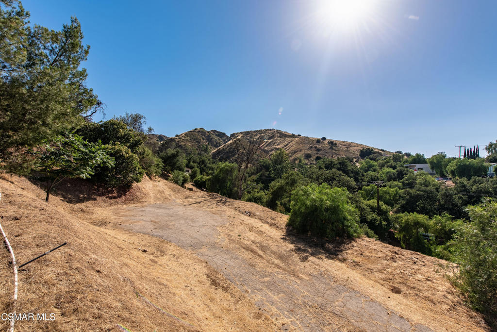 1194 Black Canyon Road Simi Valley, CA 93063 - Photo 7 of 32