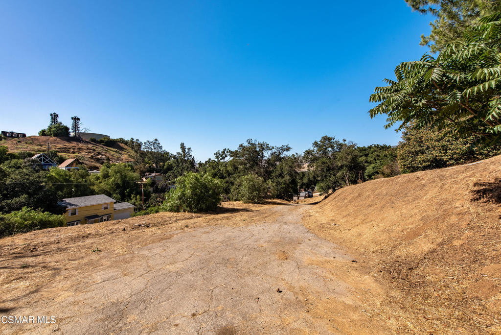 1194 Black Canyon Road Simi Valley, CA 93063 - Photo 8 of 32