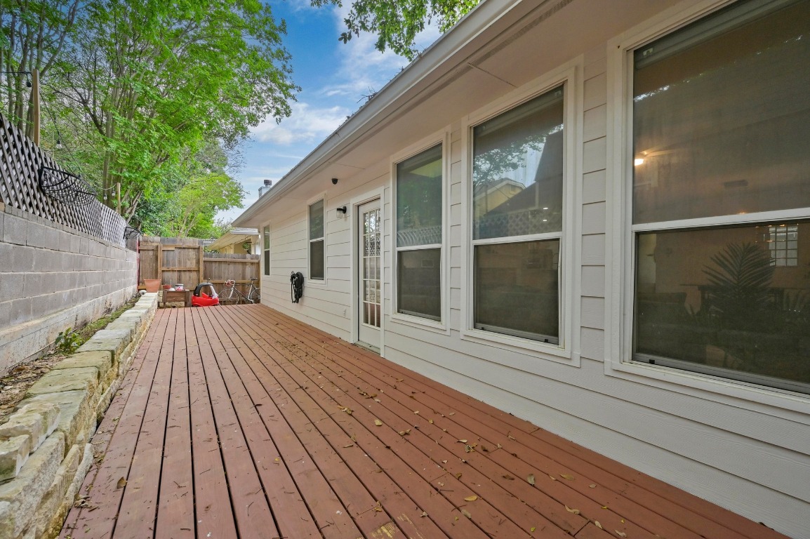 2721 Kinney Oaks Court Austin, TX 78704 - Photo 24 of 28 a view of outdoor space and deck