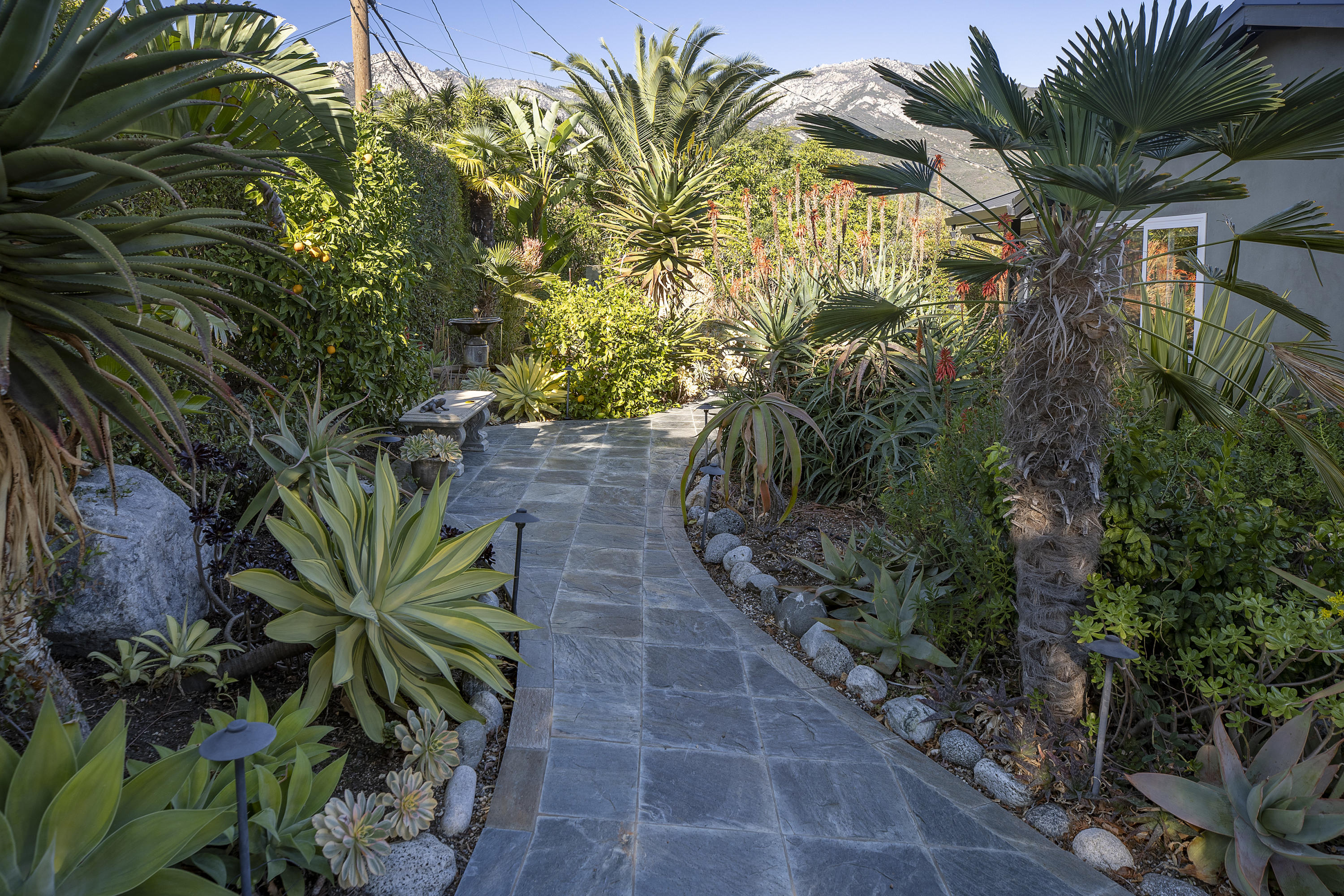 1084 Cheltenham Road Santa Barbara, CA 93105 - Photo 13 of 19 1084Chelthenham_04