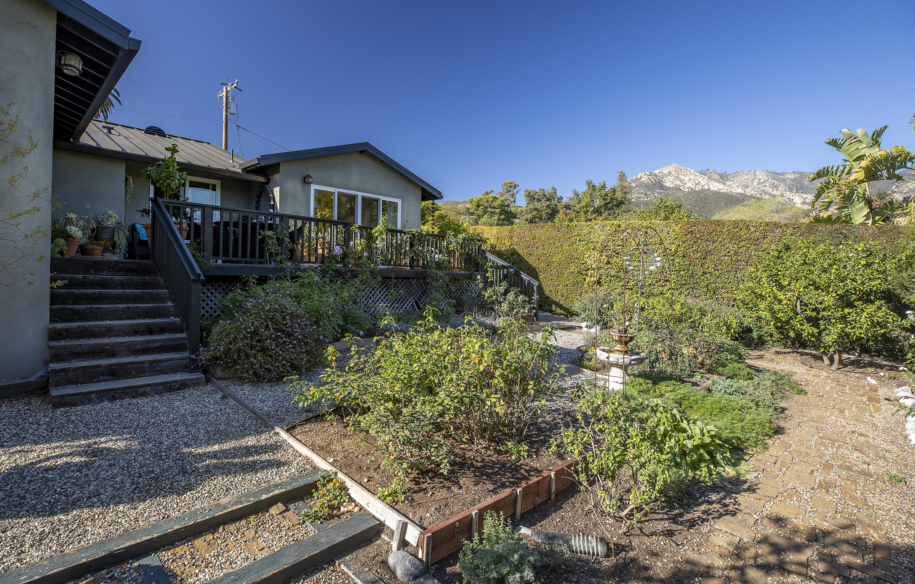 1084 Cheltenham Road Santa Barbara, CA 93105 - Photo 15 of 19 1084Chelthenham_06