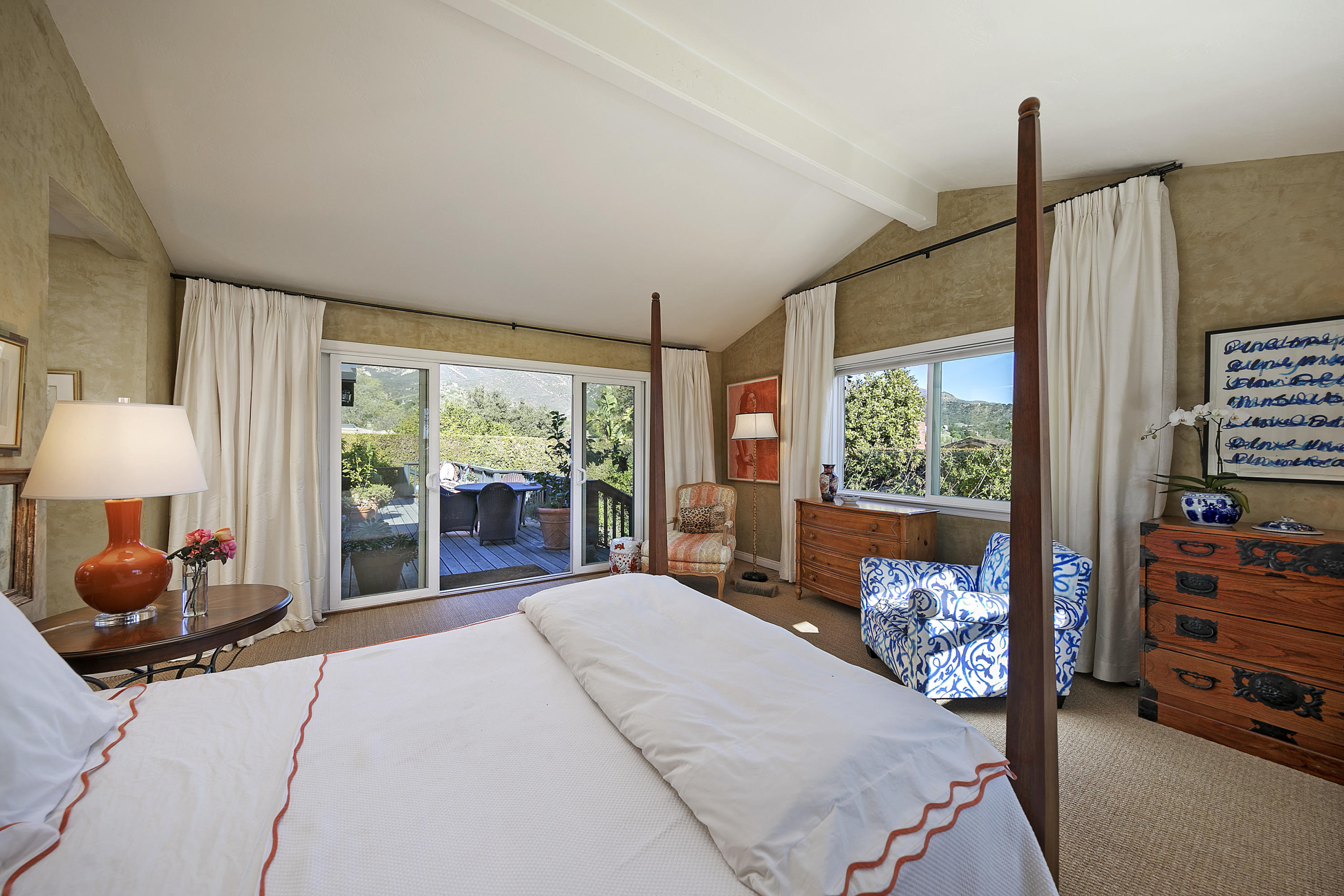 1084 Cheltenham Road Santa Barbara, CA 93105 - Photo 6 of 19 1084Chelthenham_11