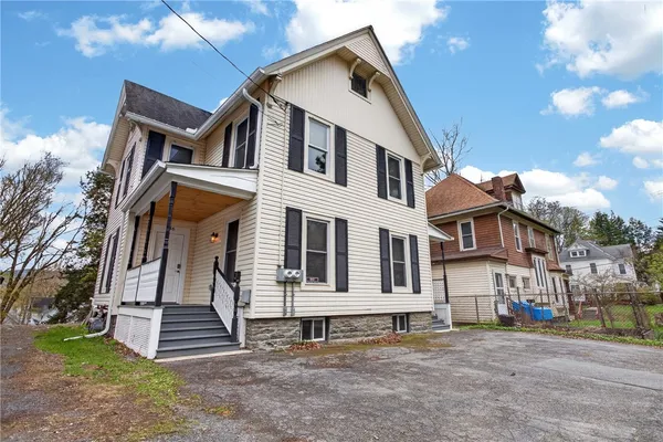 $1,950 | 36 Cedar Street, Oneonta, NY 13820