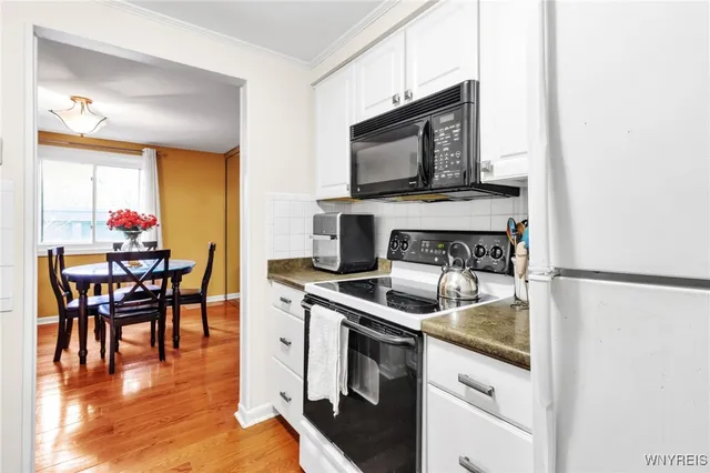 $144,900 | 70 Charter Oaks Drive, Unit 2, Amherst, NY 14228