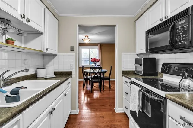 $144,900 | 70 Charter Oaks Drive, Unit 2, Amherst, NY 14228