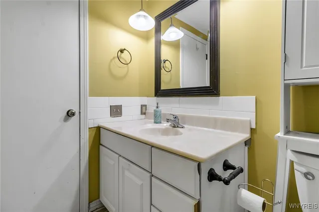 $144,900 | 70 Charter Oaks Drive, Unit 2, Amherst, NY 14228