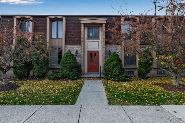 $144,900 | 70 Charter Oaks Drive, Unit 2, Amherst, NY 14228