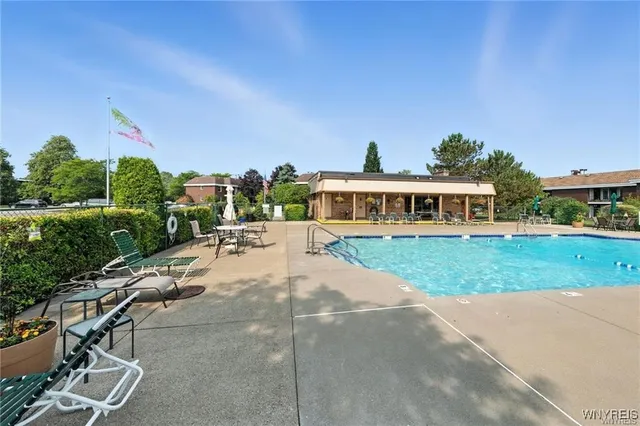 $144,900 | 70 Charter Oaks Drive, Unit 2, Amherst, NY 14228