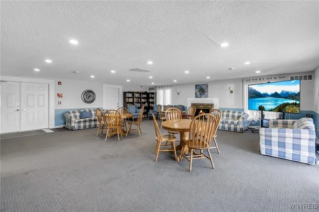 $144,900 | 70 Charter Oaks Drive, Unit 2, Amherst, NY 14228