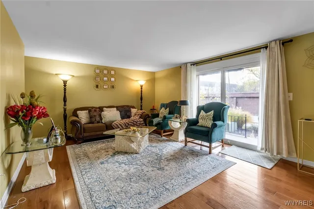 $144,900 | 70 Charter Oaks Drive, Unit 2, Amherst, NY 14228