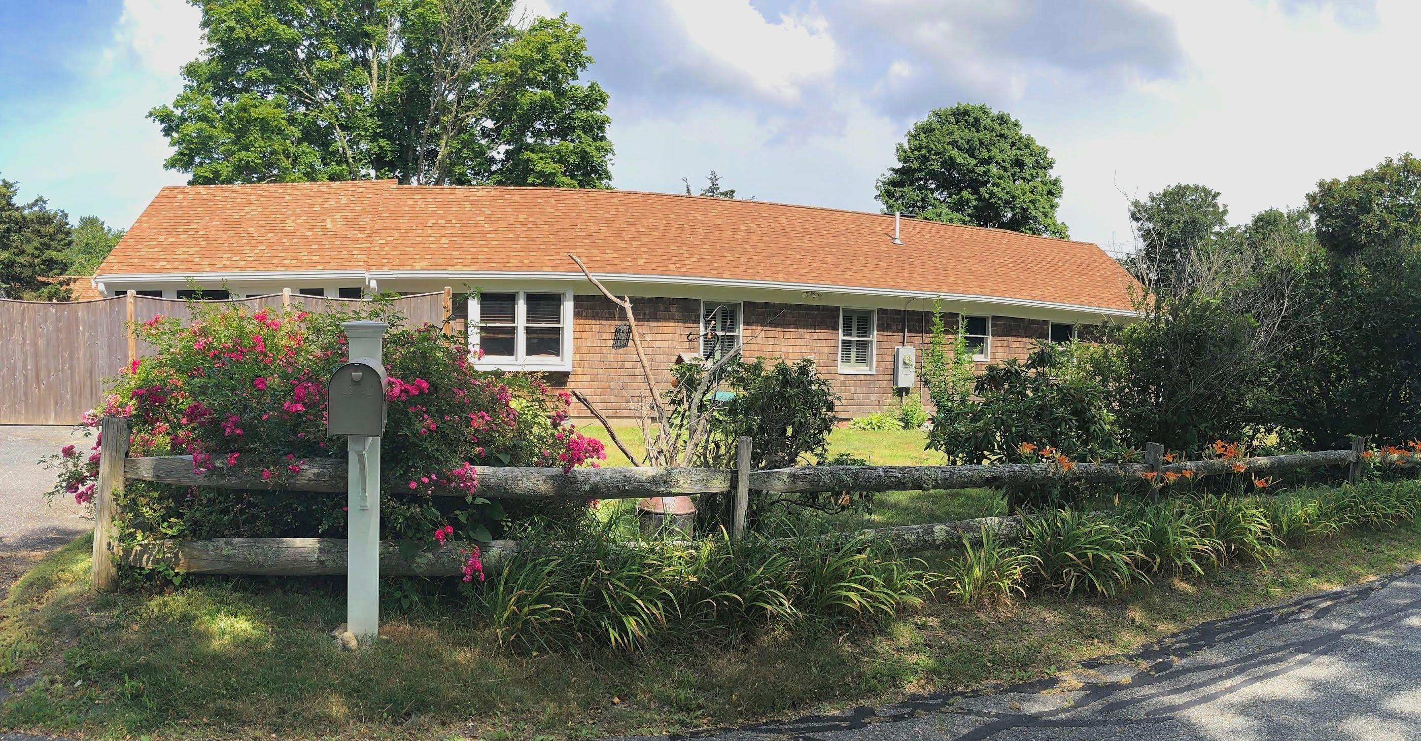 994 Queen Anne Road Harwich, MA 02645 - Photo 5 of 42 128
