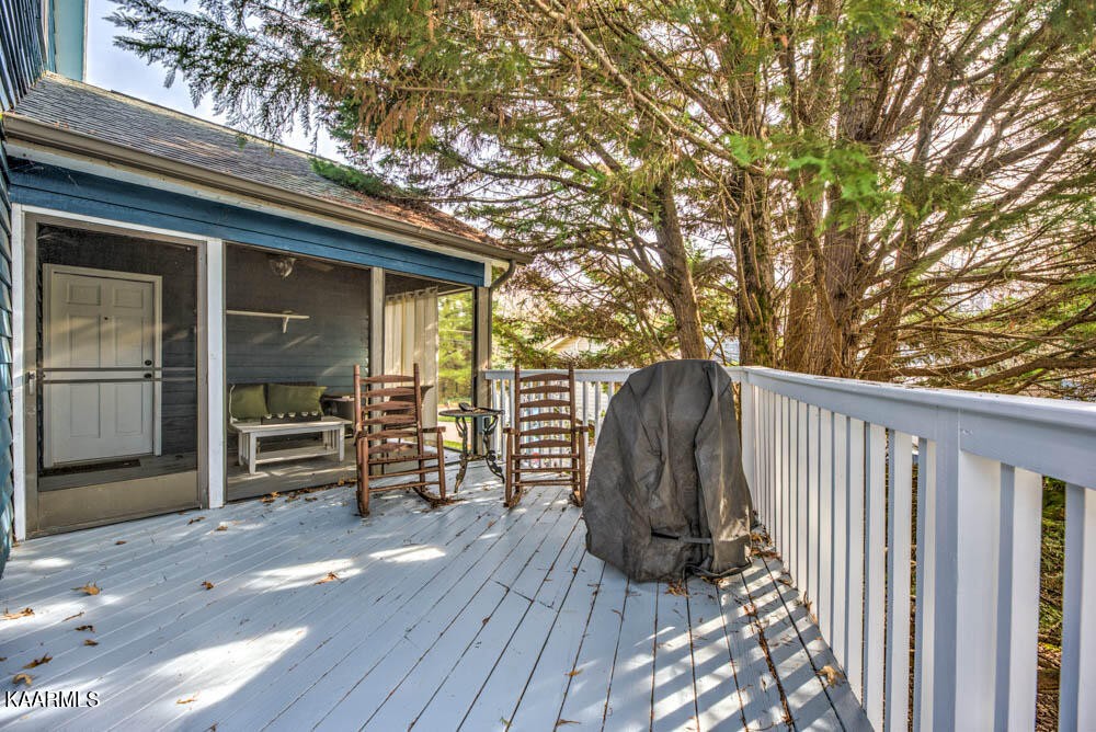 2120 Windbrook Road Knoxville, TN 37923 - Photo 25 of 32 Gallery Image 25