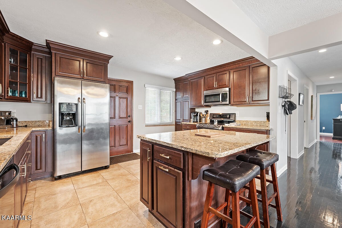 2120 Windbrook Road Knoxville, TN 37923 - Photo 8 of 32 Gallery Image 8