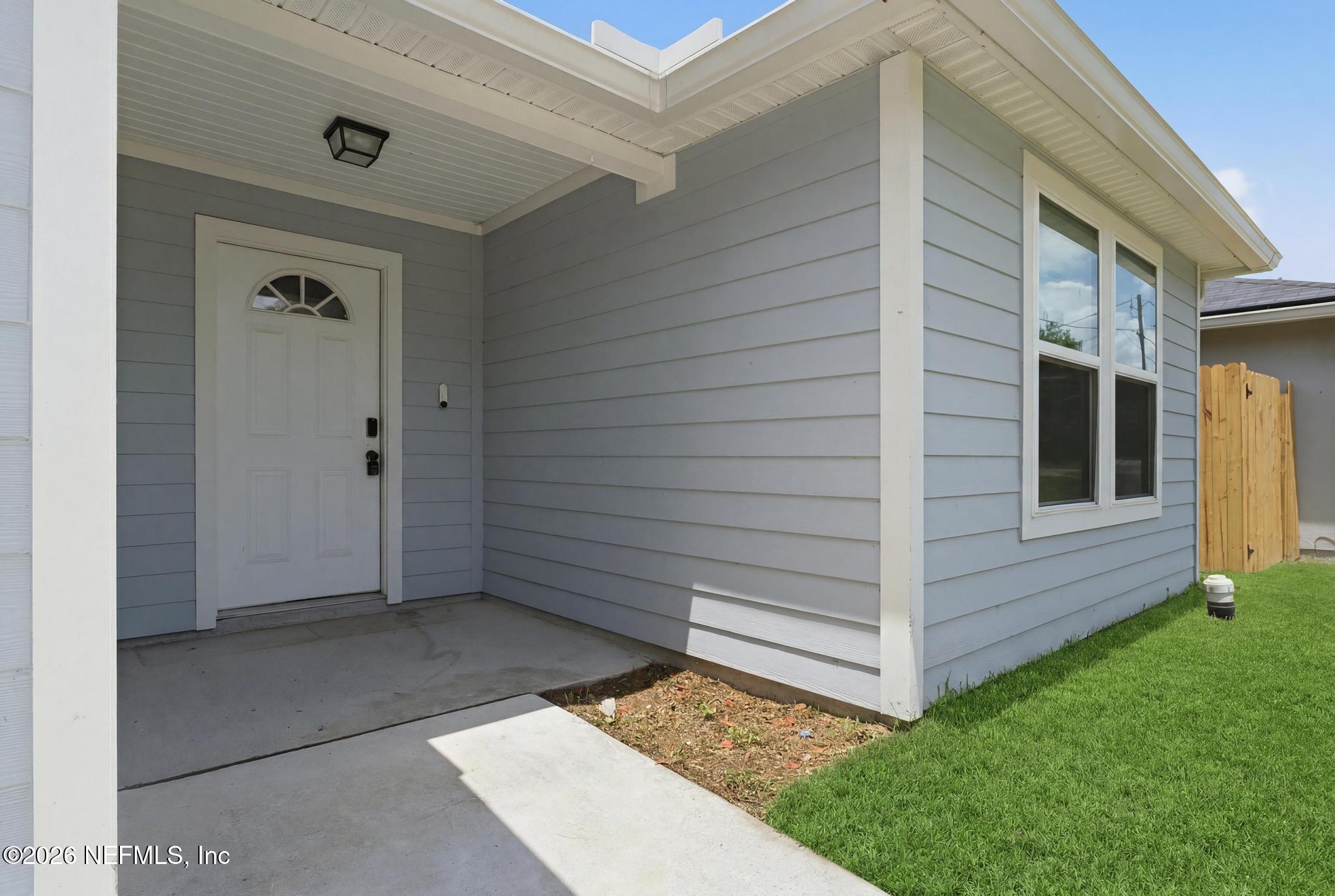 6219 Moncrief Road West Jacksonville, FL 32219 - Photo 3 of 32 Front Door