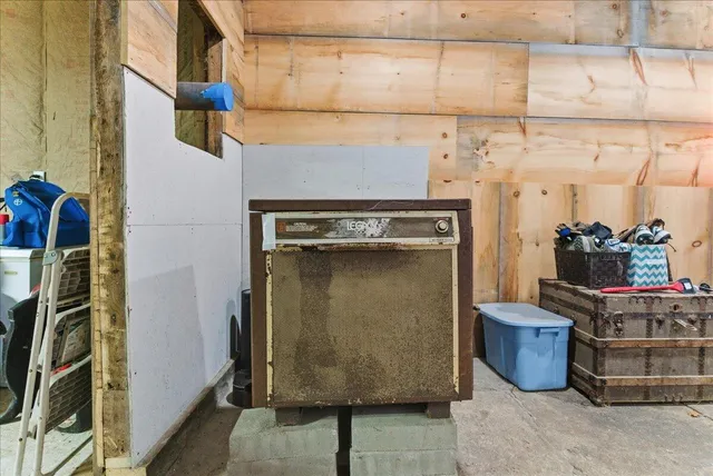 $370,000 | 450 Carroll Road, Warren, ME 04864