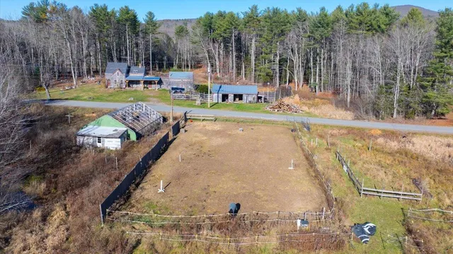 $370,000 | 450 Carroll Road, Warren, ME 04864