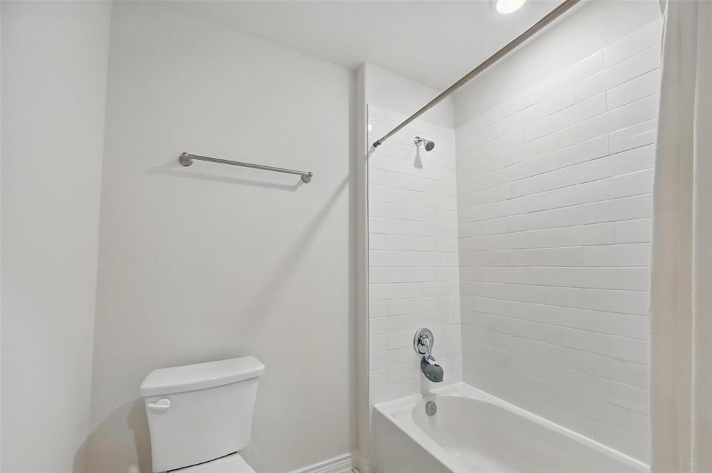 312 Duke Court Fate, TX 75189 - Photo 15 of 34