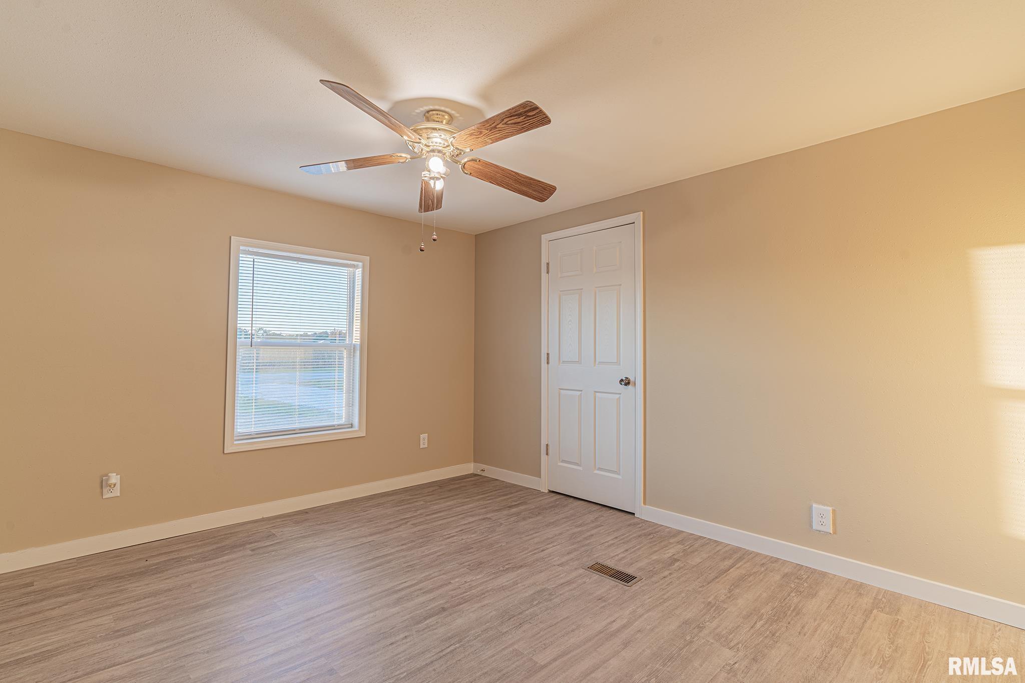 5342 Omega Road Iuka, IL 62849 - Photo 20 of 23