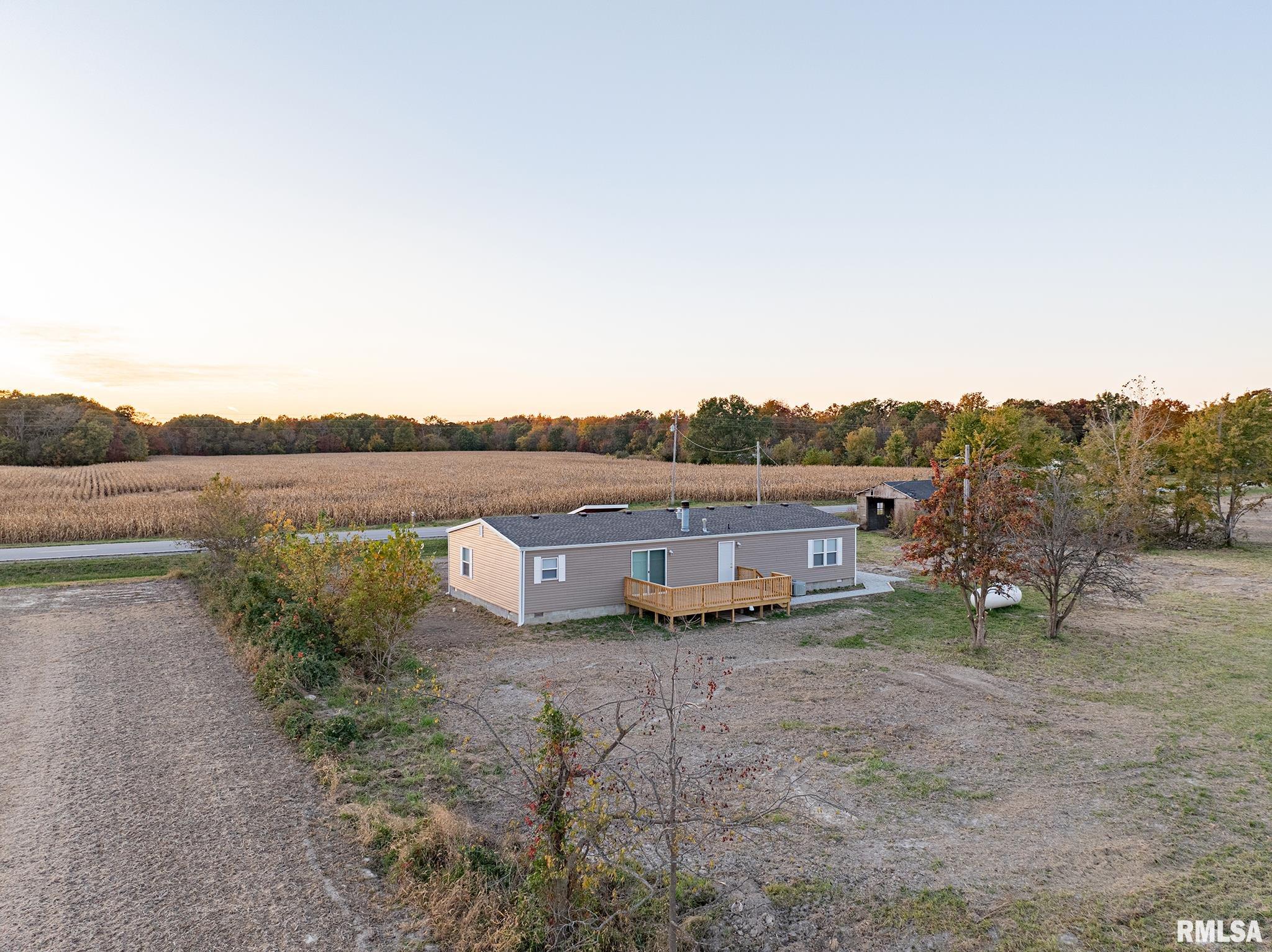 5342 Omega Road Iuka, IL 62849 - Photo 3 of 23
