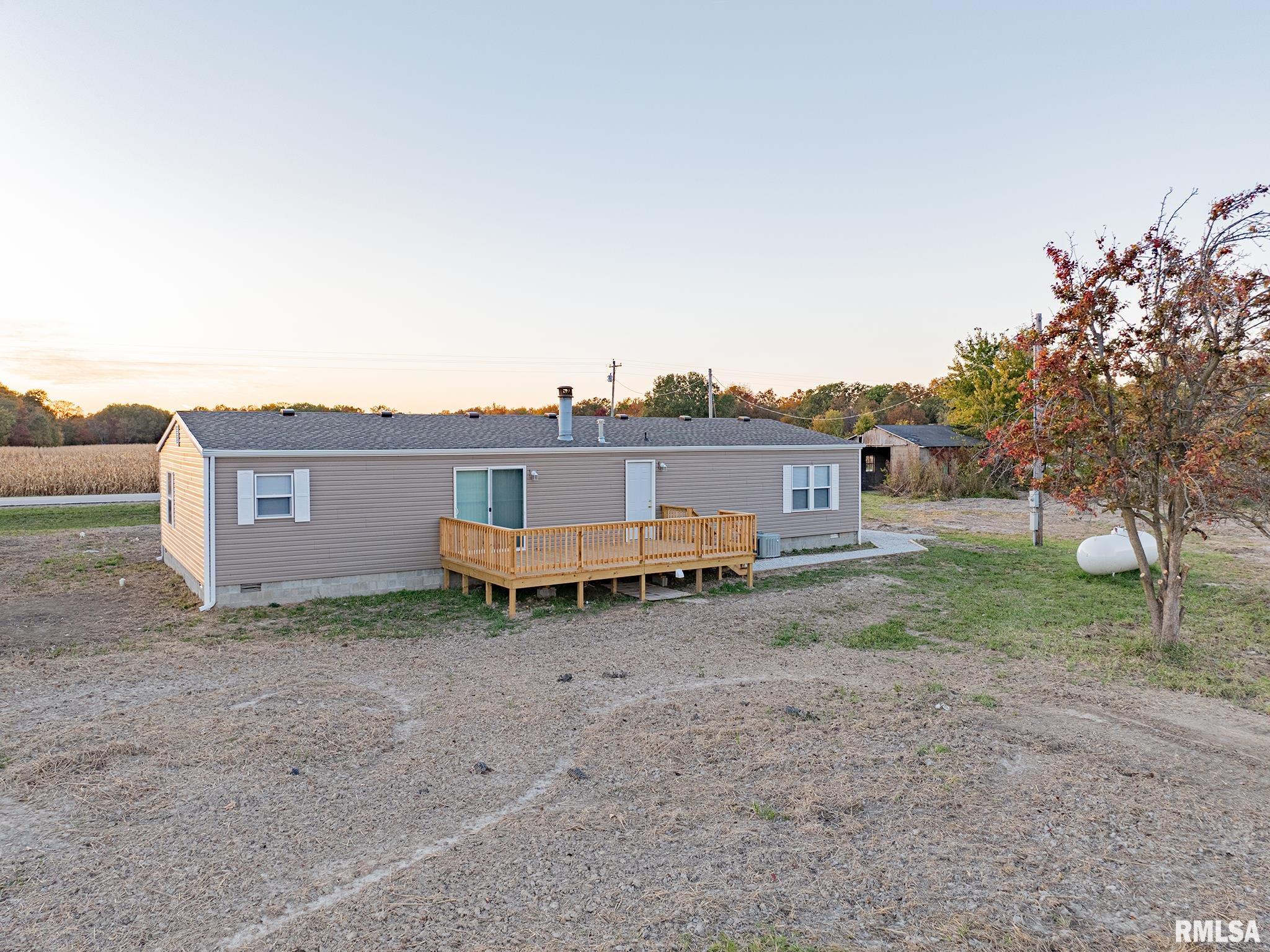 5342 Omega Road Iuka, IL 62849 - Photo 4 of 23