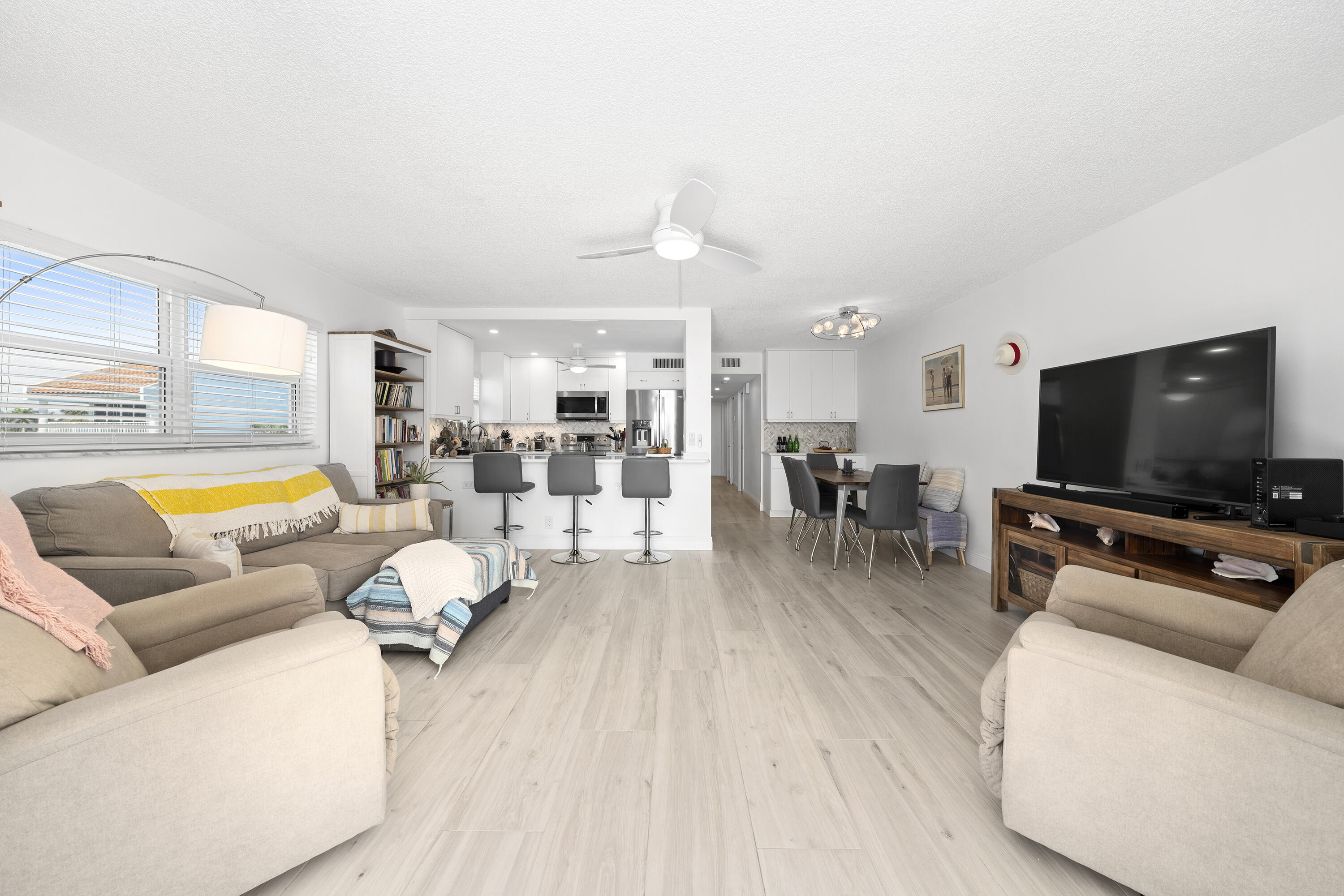400 North Surf Road, Unit 306 Hollywood, FL 33019 - Photo 11 of 30 Mls-Res_6027