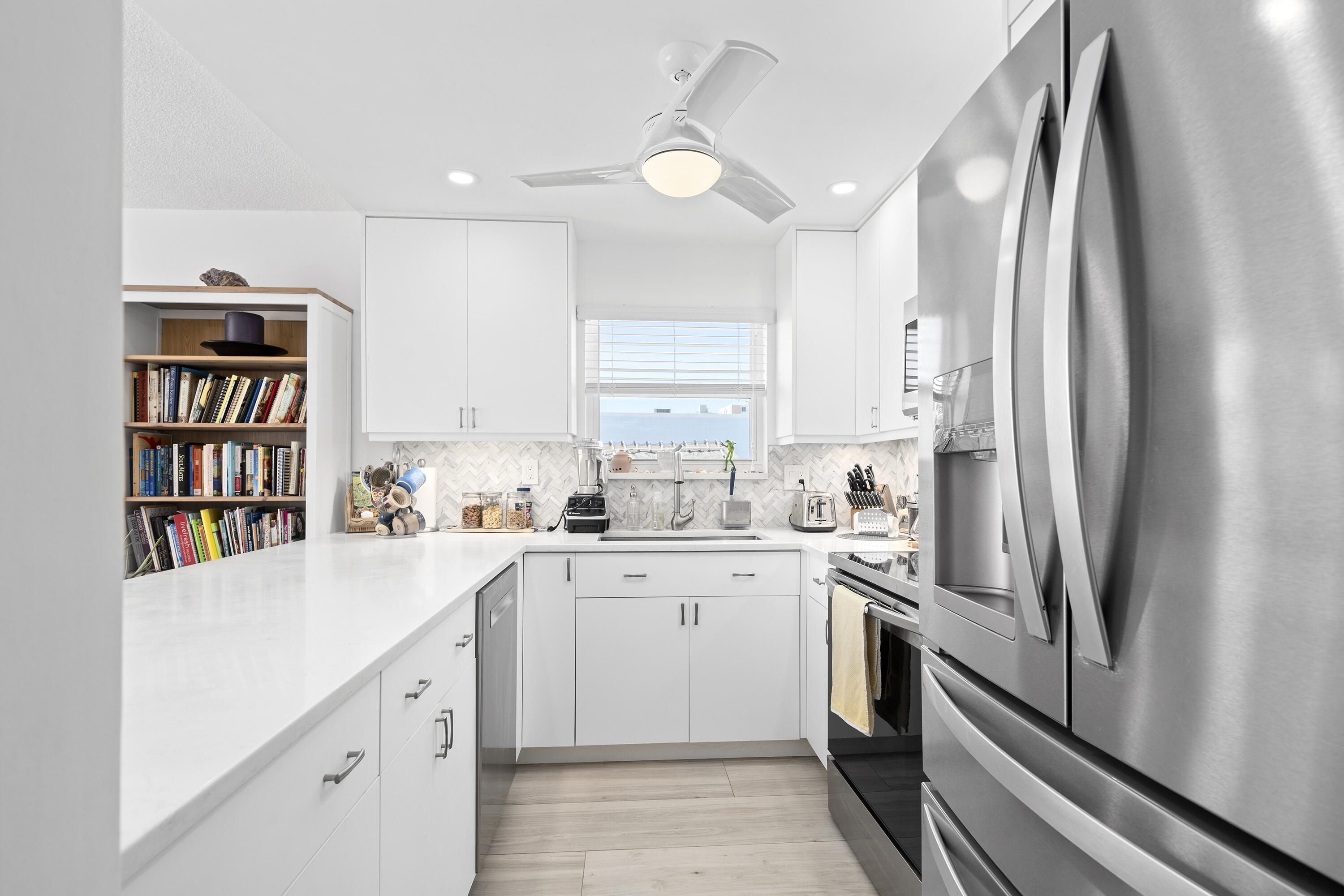 400 North Surf Road, Unit 306 Hollywood, FL 33019 - Photo 8 of 30 Mls-Res_6046